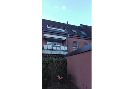 Verkauf ruhiger Dachgeschosswohnung mit Sonnen-Loggia - Gladbeck Brauck