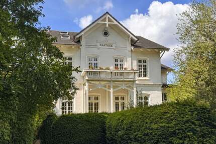 Haus zum Kaufen in Kiel Düsternbrook 2.100.000,00 € 327 m² - Kiel / Düsternbrook