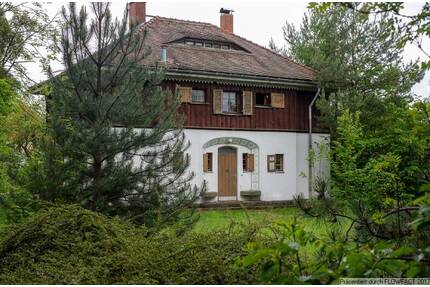 historisches Landhaus - 480.000,00&nbsp;EUR Kaufpreis, ca.&nbsp; 125,00&nbsp;m&sup2;&nbsp;Wohnfl&auml;che in Dresden (PLZ: 01328) Schönfeld