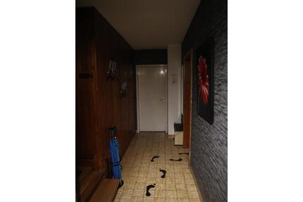 Gewerberäumlichkeit zu Vermieten (bevorzugt Friseur) - Sachsenheim