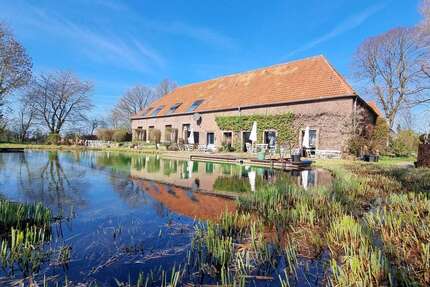 Haus zum Kaufen in Kranenburg 1.980.000,00 € 320 m²