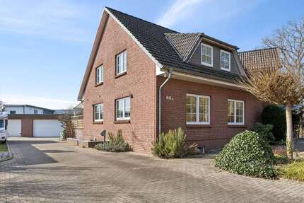 Haus zum Kaufen in Holm 490.000,00 € 166 m²