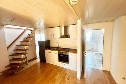 WOHNUNG MIT CHARME! DG Wohnung mit Einbauküche - Erfurt Andreasvorstadt