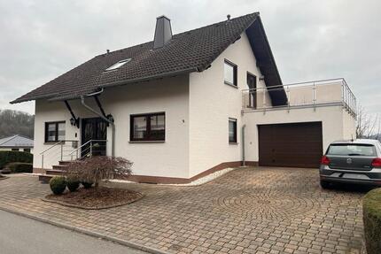 Einfamilienhaus, Garten + Garage, Etzbach – VB 399.990 €