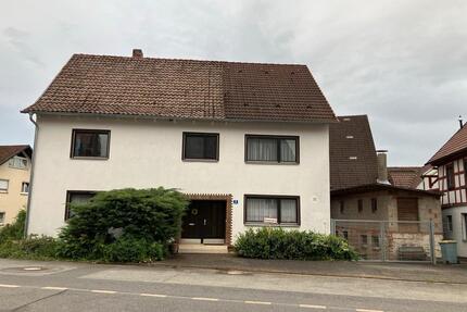 Einfamilienhaus mit Stallgebäuden & vielen Möglichkeiten - Meeder