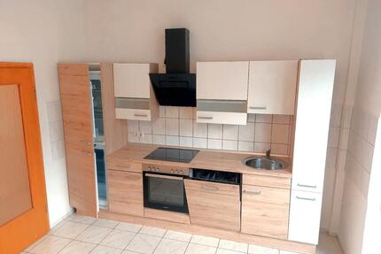 4-Zimmer Wohnung, hell, schön, zentrumsnah, ruhig, mit Küche - Oettingen in Bayern