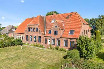 Haus zum Kaufen in Ahneby 890.000,00 € 484.87 m²