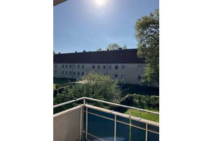 Gemütliche 3-Zimmer-Wohnung mit Balkon - ideal für Paare - Salzgitter Lebenstedt