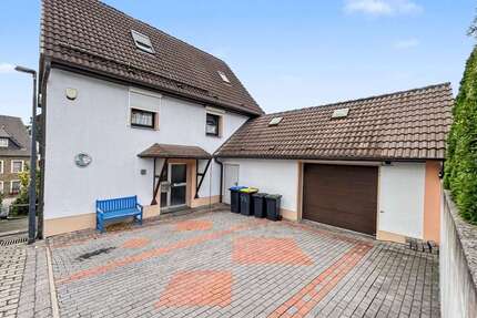 Haus zum Kaufen in Büren 159.000,00 € 140 m²