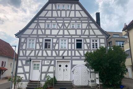 Privatverkauf: wunderschöne 2 Zimmer Wohnung in Aidlingen