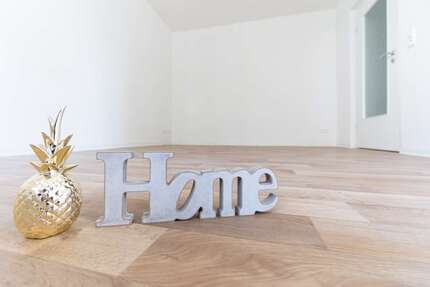 Wohnung zum Mieten in Schönebeck 205,80 € 27.44 m²