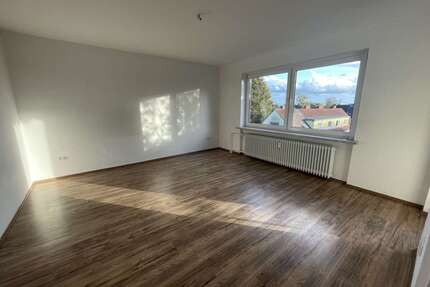 Wohnung zum Kaufen in Wilhelmshaven 103.000,00 € 77.76 m²