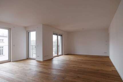 Wohnung zum Mieten in Leipzig 2.176,74 € 120.93 m²