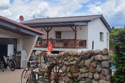 Haus zum Kaufen in Rheinsberg 200.000,00 € 190 m²