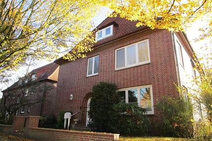 Schöne 4-Zimmer-Wohnung mit großem Balkon im Dichterviertel - Itzehoe