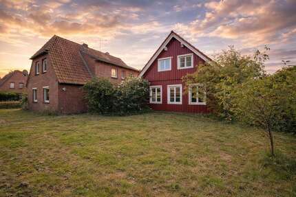 Haus zum Kaufen in Bösel 299.000,00 € 314.5 m²