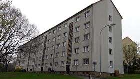 Wohnung zum Mieten in Werdau 230,00 € 38.26 m²