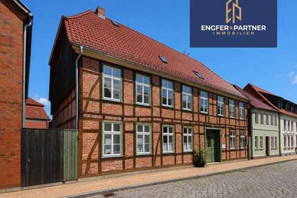 Haus zum Kaufen in Bützow 329.000,00 € 329.52 m²