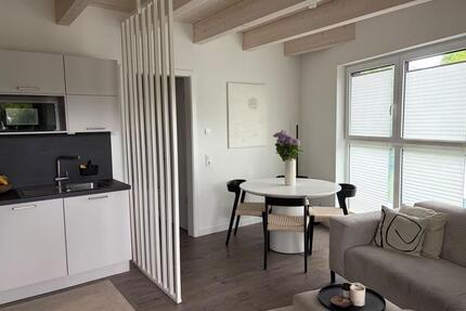 Helle 2-Zimmer-Dachgeschosswohnung mit 2 Balkonen - Hamburg Harburg