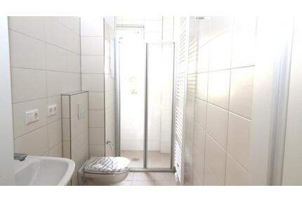 Erdgeschosswohnung: 2 Räume im Grünen + BARRIEREARM - Chemnitz Altendorf