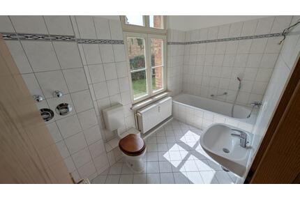 Großzügige 3-Zimmer Wohnung im Erdgeschoss mit Stellplatz - Neustrelitz