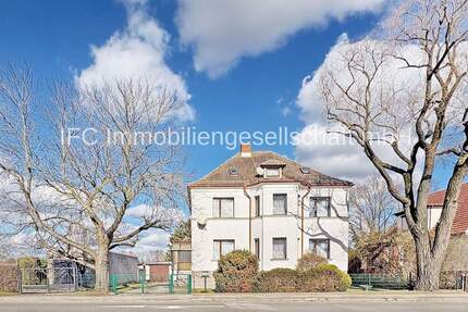 Zweifamilienhaus mit idyllischem Grundstück und idealer Verkehrsanbindung in Lutherstadt Wittenberg