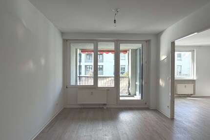 Wohnung zum Mieten in Berlin 799,00 € 68.04 m²