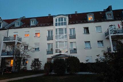 Gepflegte 2-Zimmer-Wohnung mit EBK, Balkon u. Stellplatz - Freising Ast