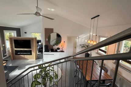 Stilvolle Maisonette mit großem Balkon und Gartenanteil - Mommenheim