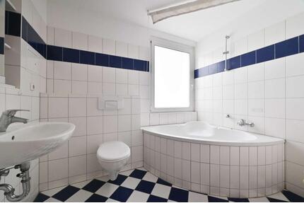 Gemütliche 2-Raum-Wohnung mit Tageslichtbad und Badewanne in ruhiger Lage von Zwickau