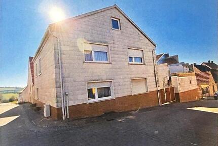 EFH mit Schuppen und Scheune - 599.000,00&nbsp;EUR Kaufpreis, ca.&nbsp; 147,00&nbsp;m&sup2; in Mauchenheim (PLZ: 67294)