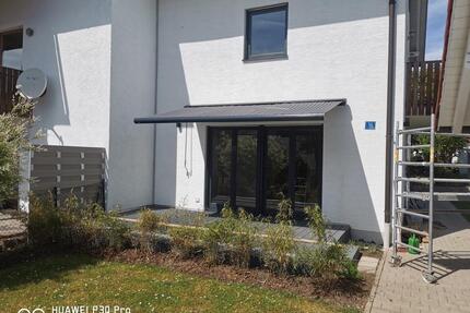 Doppelhaushälfte in Lenting - 1.500,00&nbsp;EUR Kaltmiete, ca.&nbsp; 158,00&nbsp;m&sup2; in Lenting (PLZ: 85101)