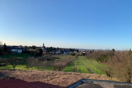 Helle ruhige 1 Zimmer Dachgeschoss-Wohnung mit großem Balkon - Bühl