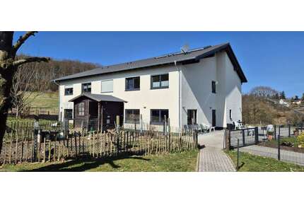 Haus zum Kaufen in Montabaur 1.690.000,00 € 642 m²