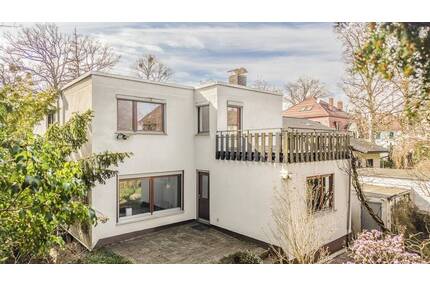 Dahlem Villenlage - DHH mit Garten, Dachterrasse & Wintergarten-Potenzial - Berlin