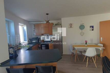 Geräumige 2-Zimmer-Wohnung im Erdgeschoss mit Terrasse zu vermieten - Lichtenau / Atteln