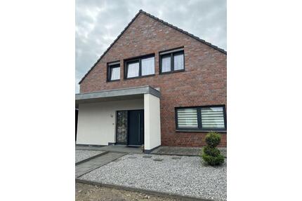 EFH in Ochtrup (161m² im KfW 40-Standard (WPFbHLüftungsanlage)