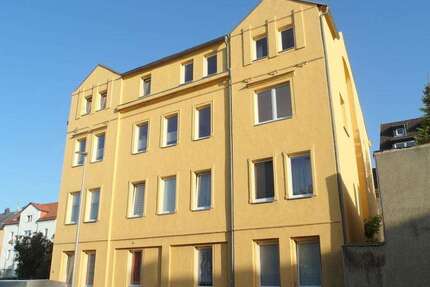 Wohnung zum Mieten in Limbach-Oberfrohna 320,00 € 75 m²