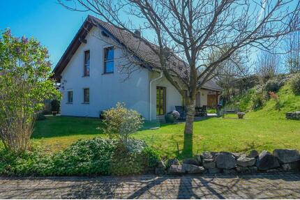 Freistehendes Niedrigenergie Haus von Weber - Wiehl