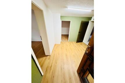 Wohnung zur Miete - 950,00&nbsp;EUR Kaltmiete, ca.&nbsp; 100,00&nbsp;m&sup2; in Mosbach (PLZ: 74821)