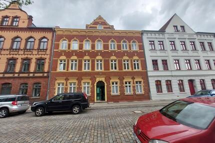 Renovierte 2-Raum Wohnung in Wittenberge, Einbauküche, Dachgeschoss