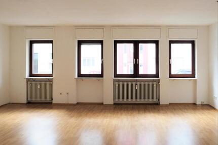 Herzstück in Durlach: 2 (oder 3) Zimmer mit Balkon & Stellplatz - Karlsruhe