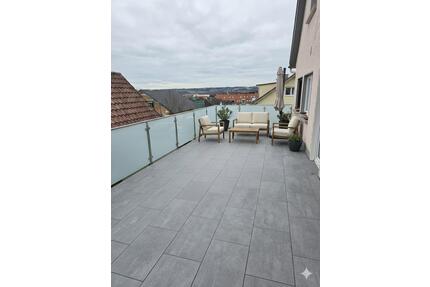 Neu renovierte, möblierte 3- Zi Whg in WeingartenBaienfurt