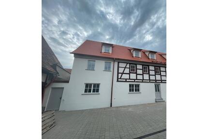 6 Zimmer-Wohnung in Fachwerkhaus - frisch saniert - Neuhof an der Zenn