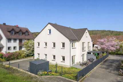 Haus zum Kaufen in Uttenreuth 599.000,00 € 122 m²