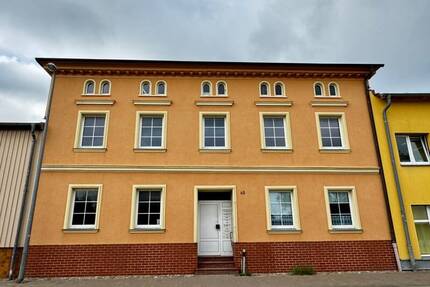 Sanierte 2 Zimmer Wohnung unweit des Hafens - Barth Siedlung