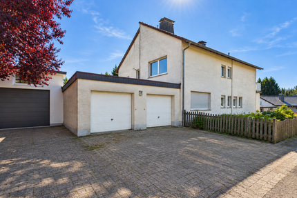Haus zum Kaufen in Hückeswagen 360.000,00 € 210 m²