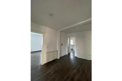 Mietwohnung in der Stadtmitte. - 1.050,00&nbsp;EUR Kaltmiete, ca.&nbsp; 120,00&nbsp;m&sup2; in Aalen (PLZ: 73430)