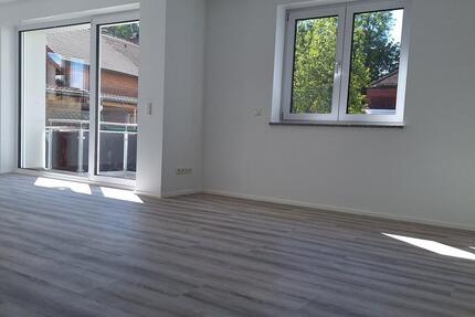 Helle Neubauwohnung, Balkon, nähe Bahn, Duplex, Buchloe
