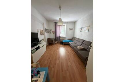 Renovierungsbedürftige 2 Zimmerwohnung - Nürnberg Gibitzenhof